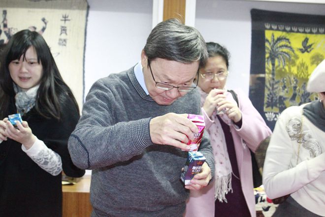 台湾台北论坛董事长苏起一行到乐鱼网页版,乐鱼（中国）官方在线登录参观考察