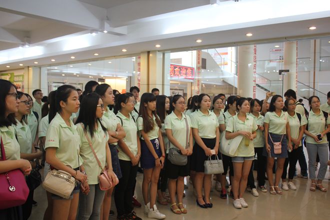 2016年中国人民银行全区新行员培训班到乐鱼网页版,乐鱼（中国）官方在线登录参观考察