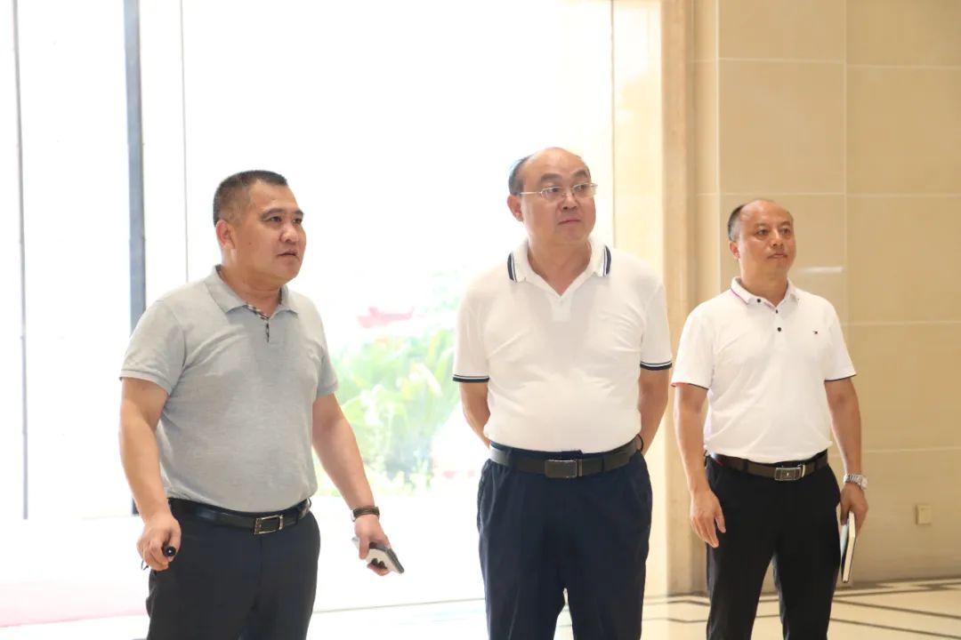 遵义市委统战部副部长、市工商联党组书记吴疆莅临乐鱼网页版,乐鱼（中国）官方在线登录遵义乳业调研指导